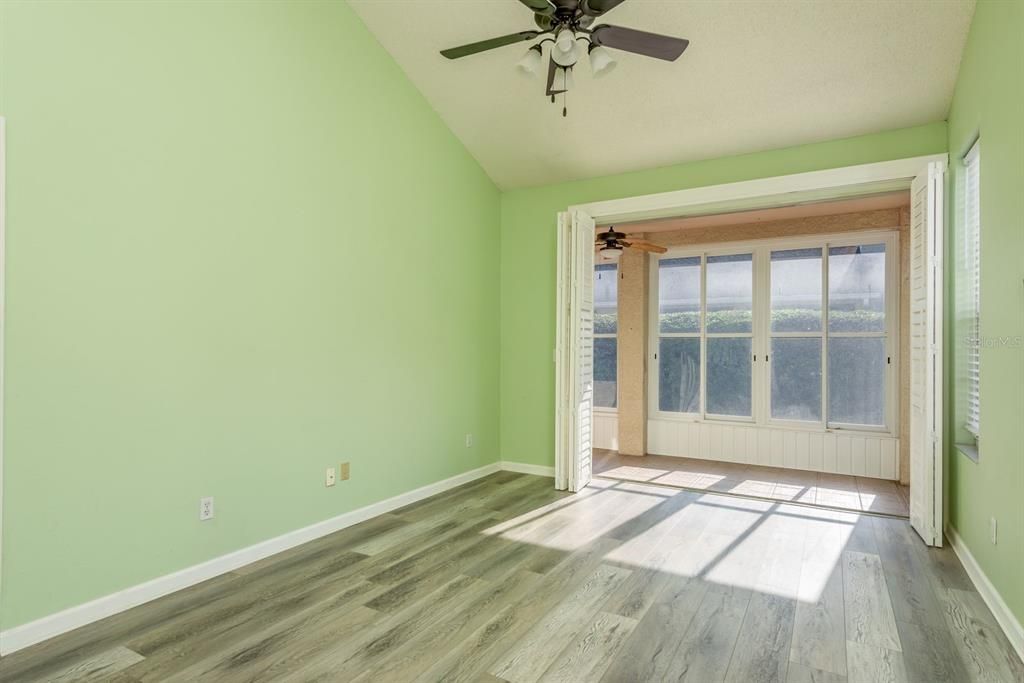 For Sale: $300,000 (3 beds, 2 baths, 1435 Square Feet)