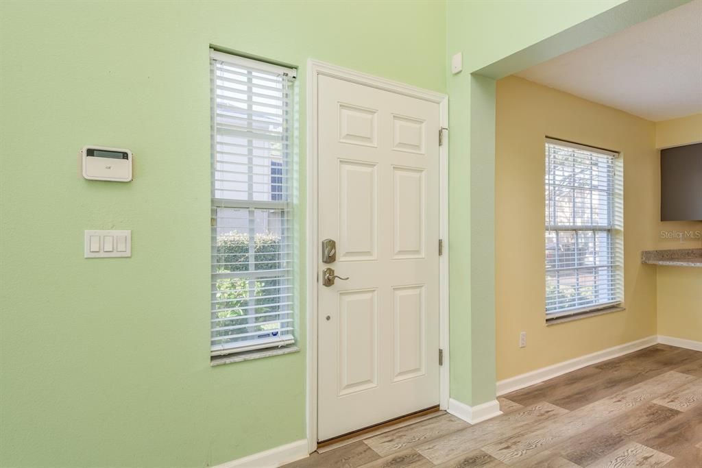 For Sale: $300,000 (3 beds, 2 baths, 1435 Square Feet)