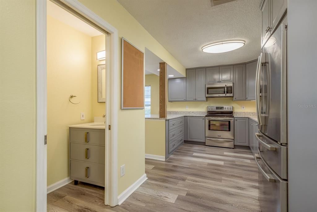 For Sale: $300,000 (3 beds, 2 baths, 1435 Square Feet)