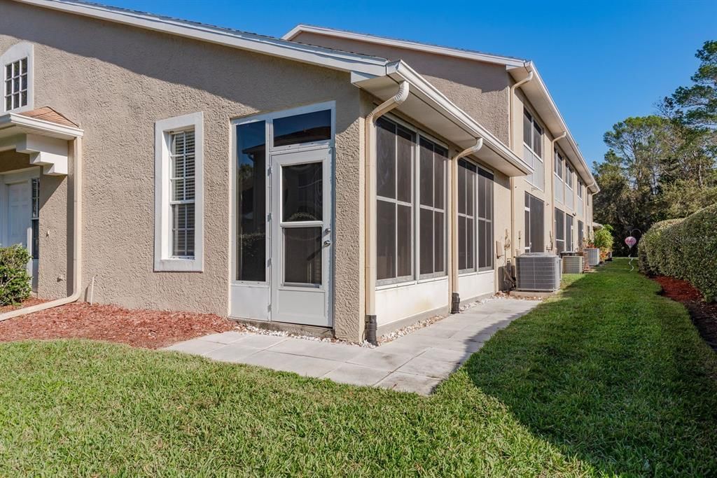 For Sale: $300,000 (3 beds, 2 baths, 1435 Square Feet)