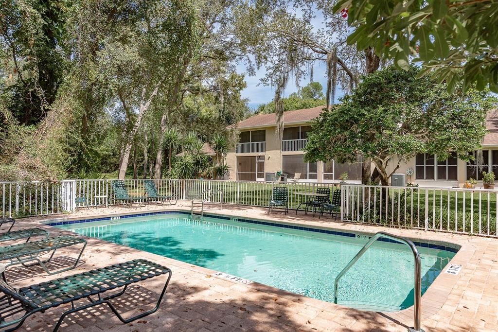 For Sale: $300,000 (3 beds, 2 baths, 1435 Square Feet)