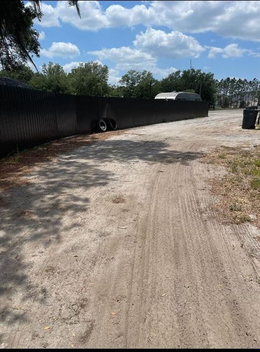 待售: $100,000 (0.09 acres)