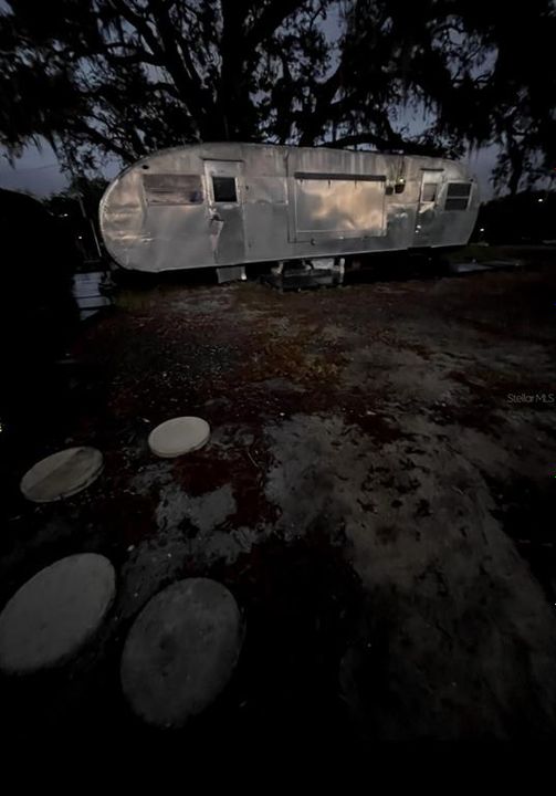 待售: $100,000 (0.09 acres)