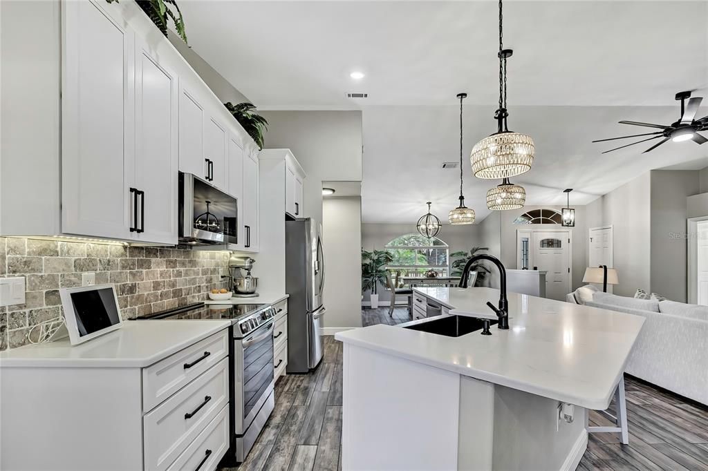 На продажу: $1,125,000 (3 спален, 2 ванн, 2257 Квадратных фут)