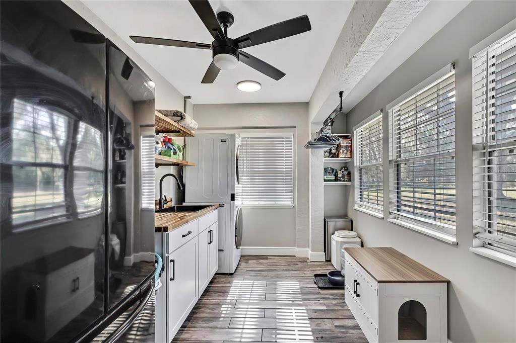 На продажу: $1,125,000 (3 спален, 2 ванн, 2257 Квадратных фут)