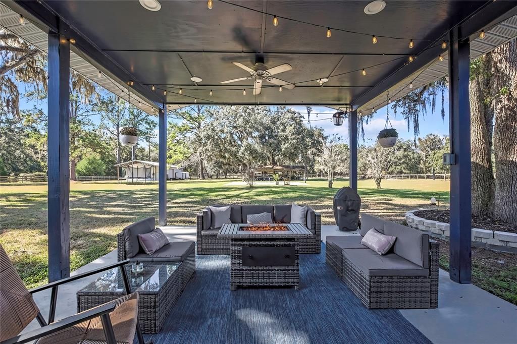 На продажу: $1,125,000 (3 спален, 2 ванн, 2257 Квадратных фут)