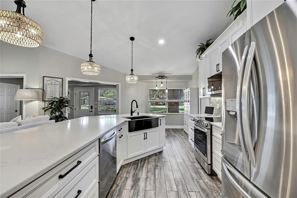 На продажу: $1,125,000 (3 спален, 2 ванн, 2257 Квадратных фут)