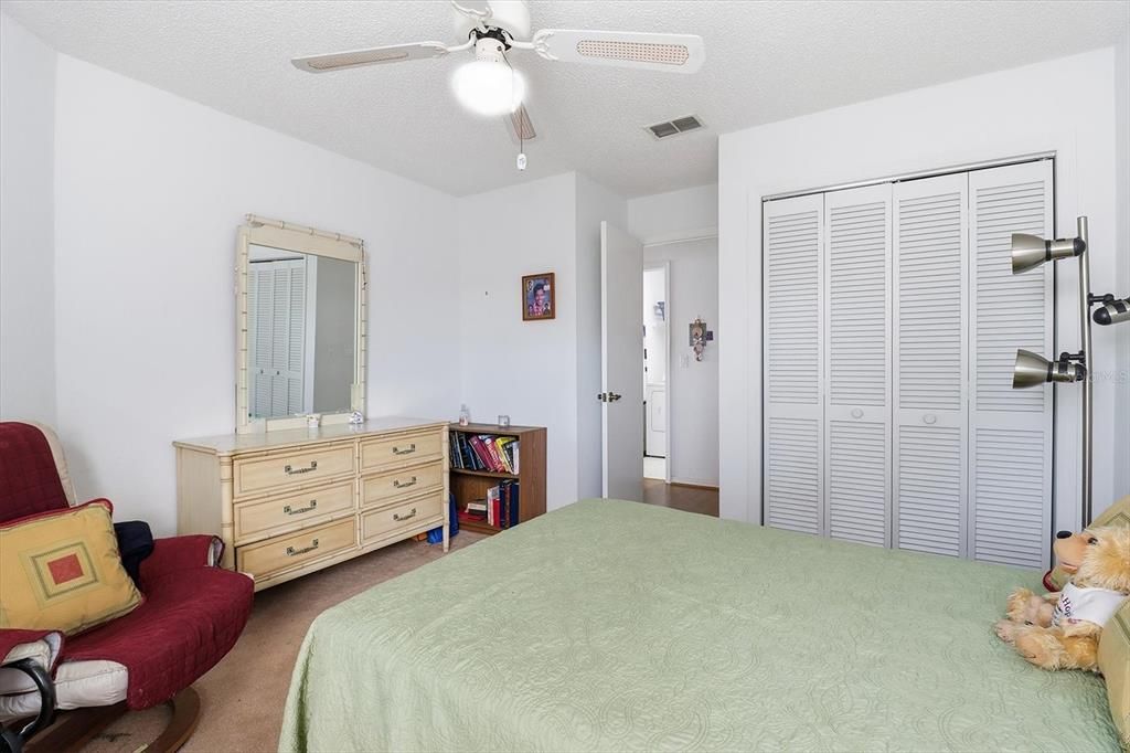 待售: $255,000 (2 贝兹, 2 浴室, 1548 平方英尺)