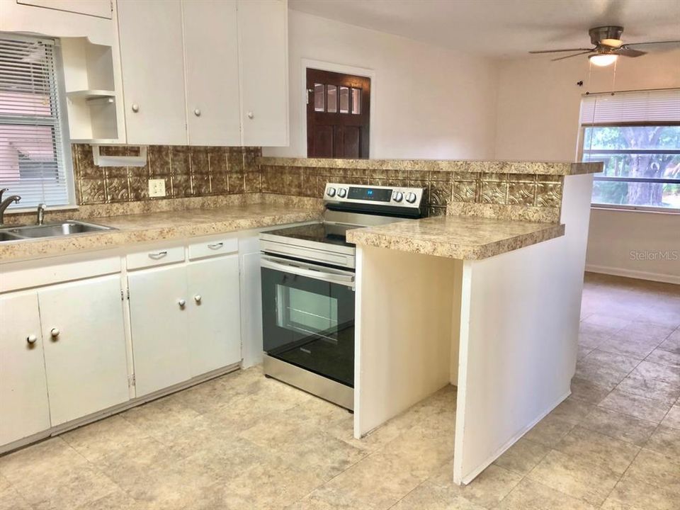 В аренду: $2,500 (2 спален, 2 ванн, 1409 Квадратных фут)