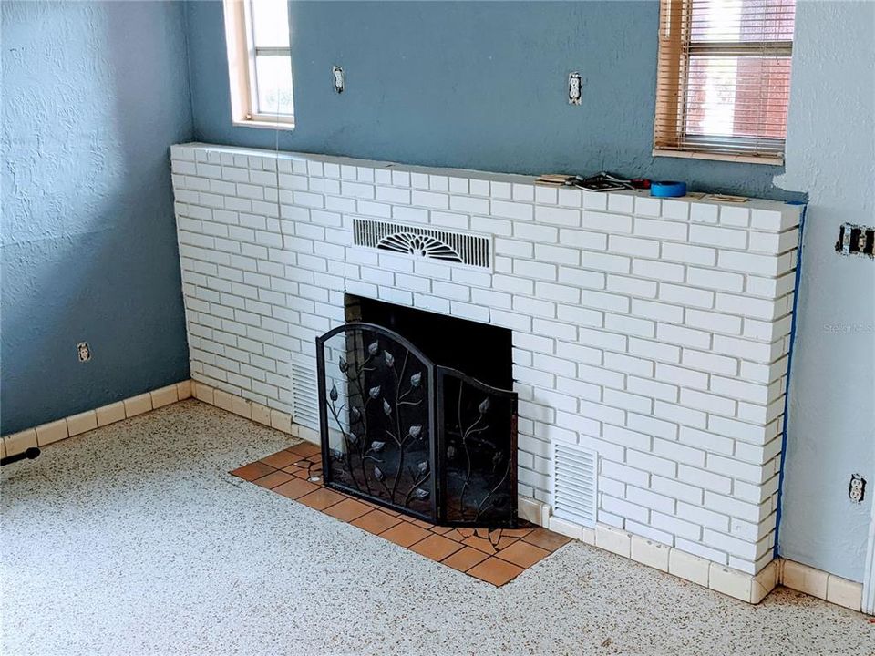 В аренду: $2,500 (2 спален, 2 ванн, 1409 Квадратных фут)