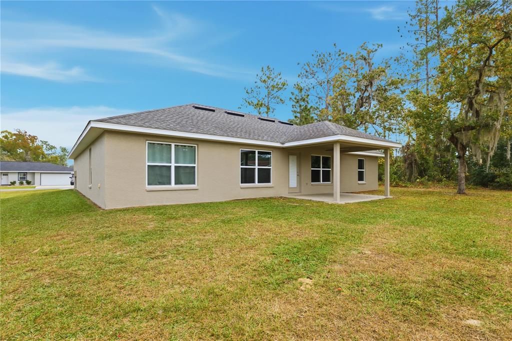 Под контрактом: $265,000 (4 спален, 2 ванн, 1754 Квадратных фут)