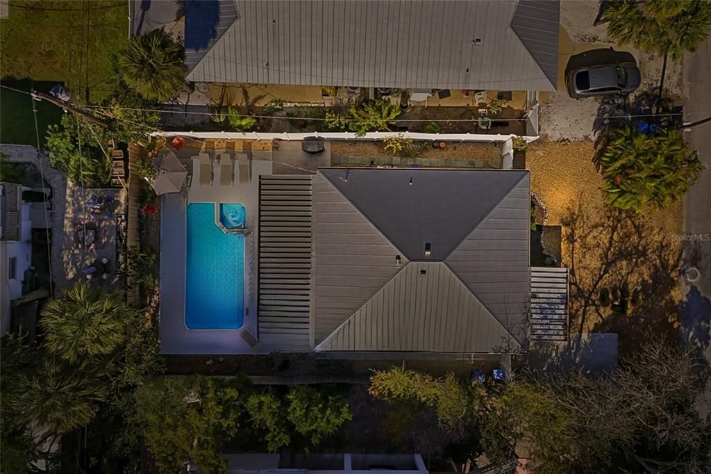 For Sale: $824,900 (2 beds, 2 baths, 1080 Square Feet)