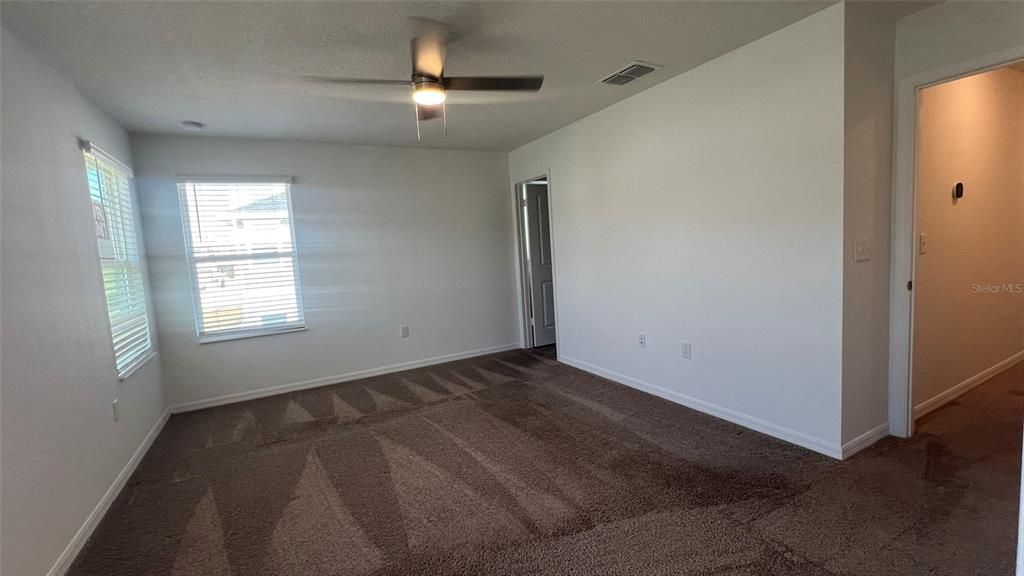 出租: $2,400 (3 贝兹, 2 浴室, 1687 平方英尺)