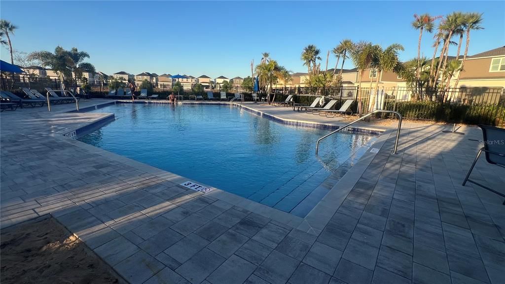 出租: $2,400 (3 贝兹, 2 浴室, 1687 平方英尺)