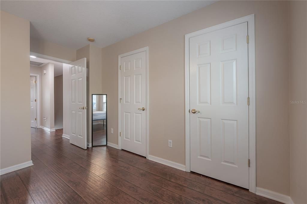 For Sale: $310,000 (2 beds, 2 baths, 1292 Square Feet)