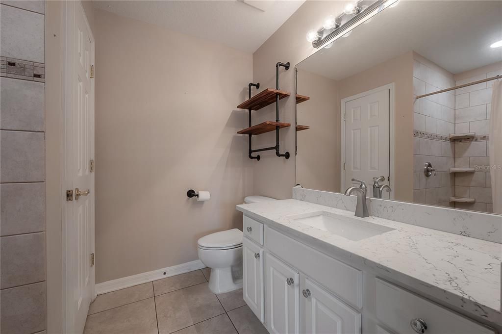 For Sale: $310,000 (2 beds, 2 baths, 1292 Square Feet)