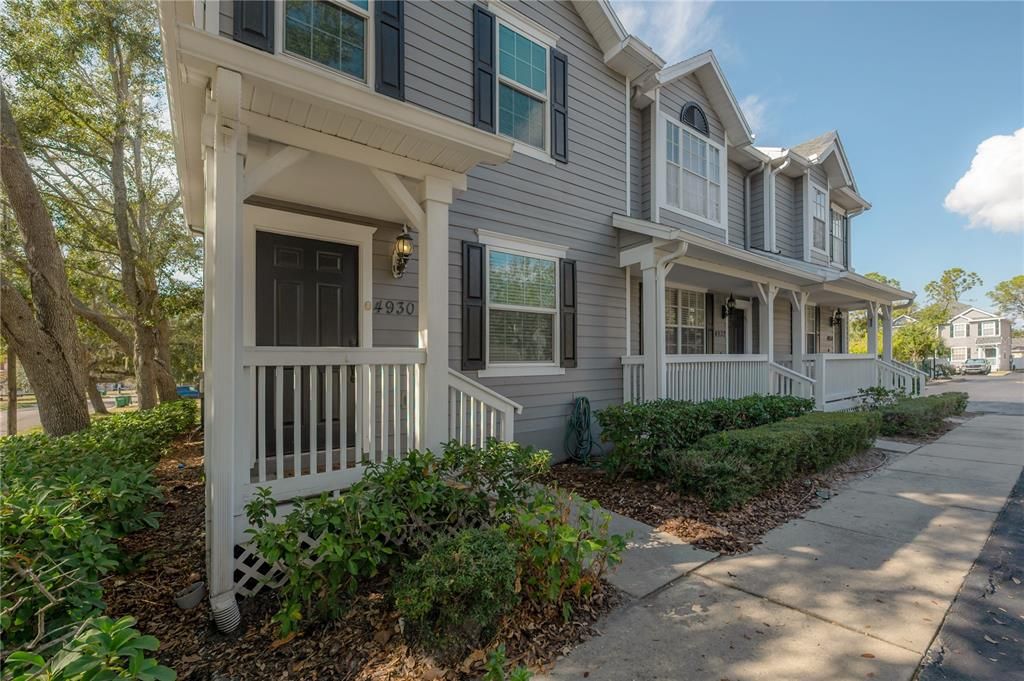 For Sale: $310,000 (2 beds, 2 baths, 1292 Square Feet)