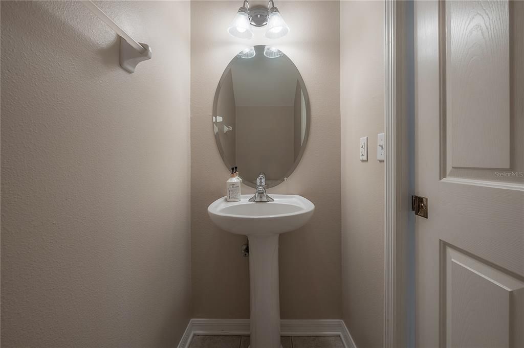 For Sale: $310,000 (2 beds, 2 baths, 1292 Square Feet)