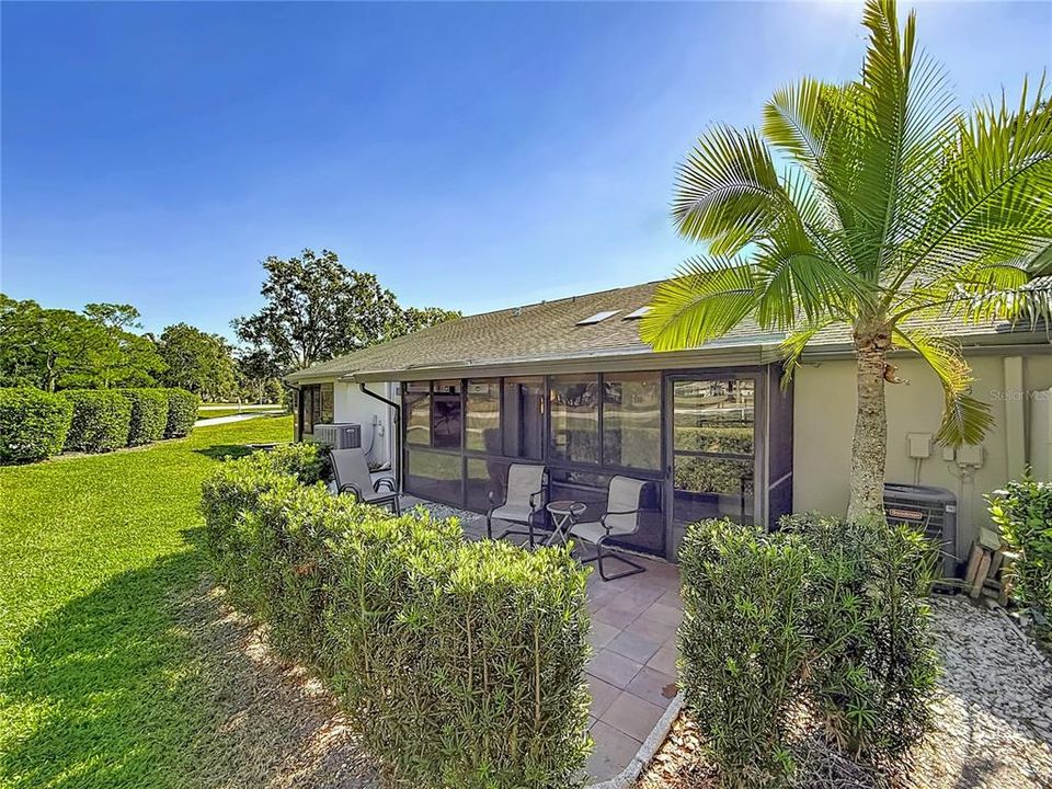 For Sale: $315,000 (2 beds, 2 baths, 1197 Square Feet)