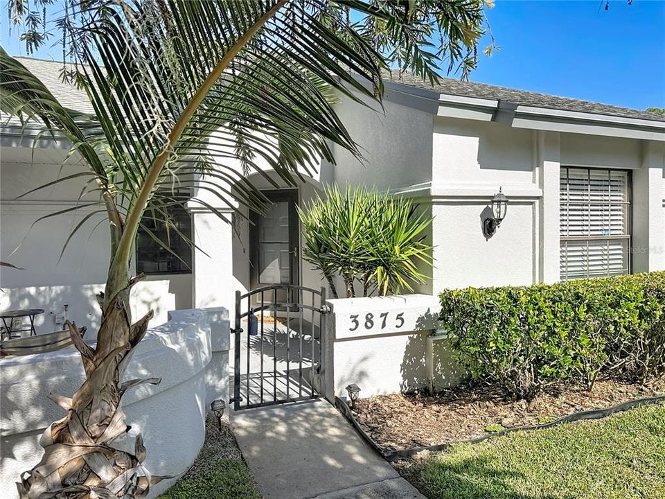 For Sale: $315,000 (2 beds, 2 baths, 1197 Square Feet)