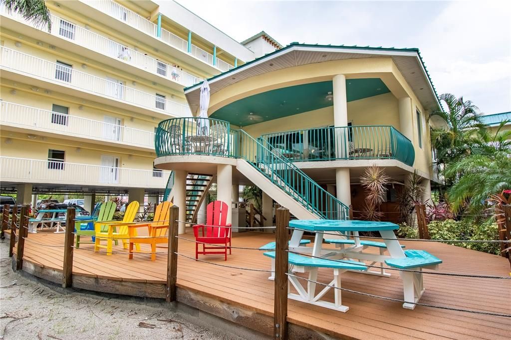 待售: $715,000 (2 贝兹, 2 浴室, 870 平方英尺)