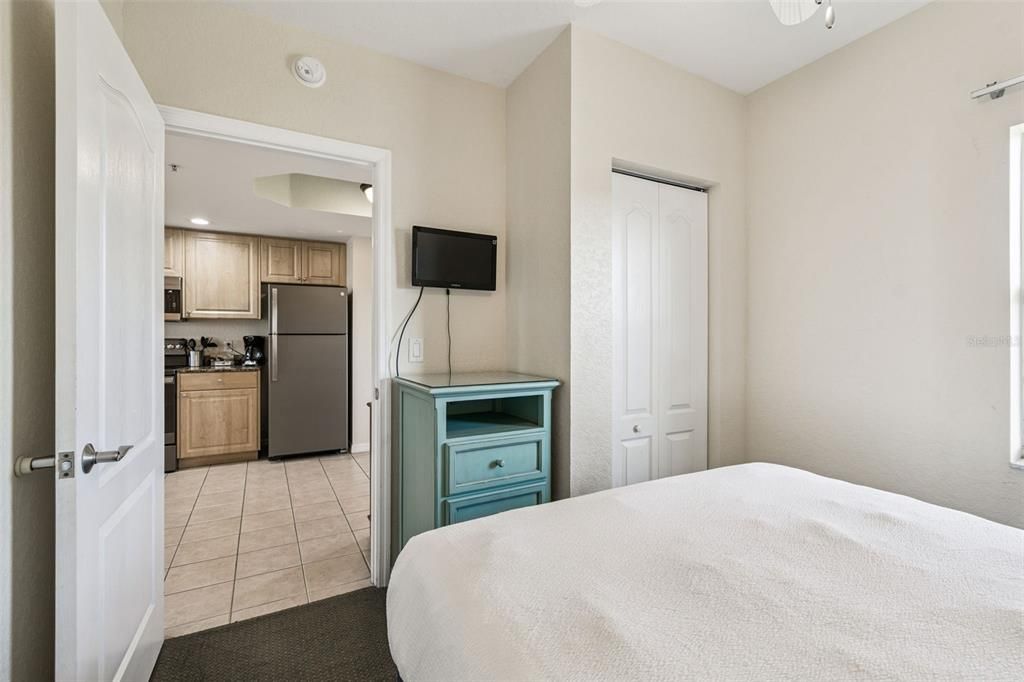 待售: $715,000 (2 贝兹, 2 浴室, 870 平方英尺)