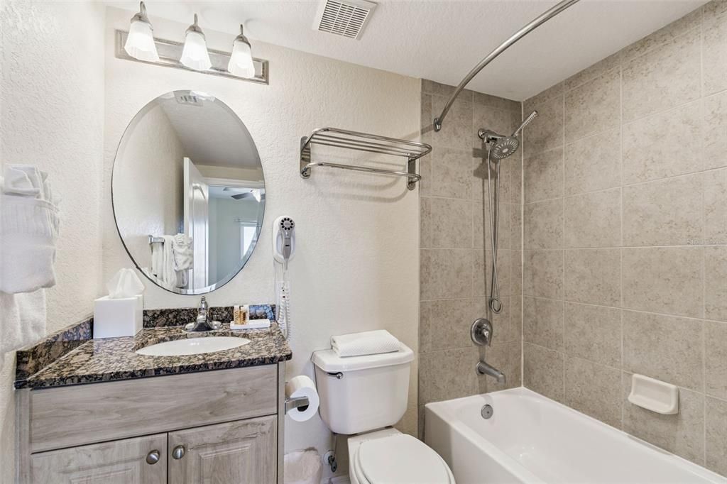 待售: $715,000 (2 贝兹, 2 浴室, 870 平方英尺)