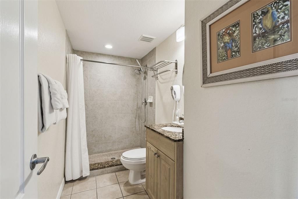 待售: $715,000 (2 贝兹, 2 浴室, 870 平方英尺)