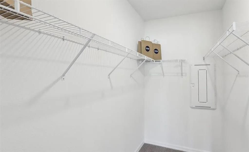 For Rent: $2,250 (3 beds, 2 baths, 1560 Square Feet)