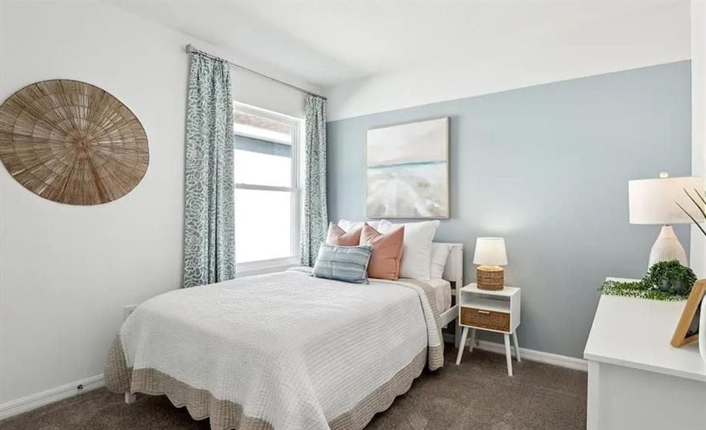 For Rent: $2,250 (3 beds, 2 baths, 1560 Square Feet)