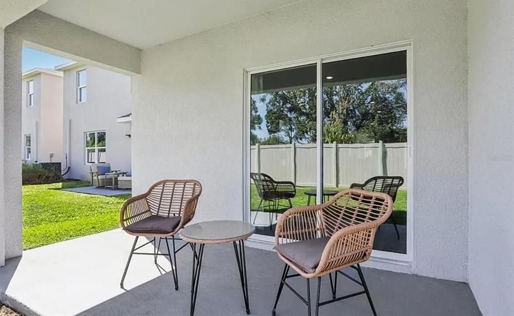 For Rent: $2,250 (3 beds, 2 baths, 1560 Square Feet)