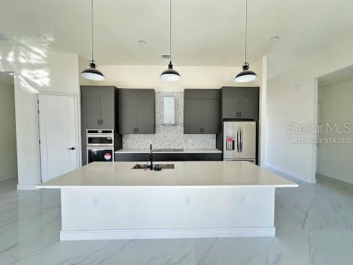 На продажу: $419,000 (4 спален, 3 ванн, 2153 Квадратных фут)