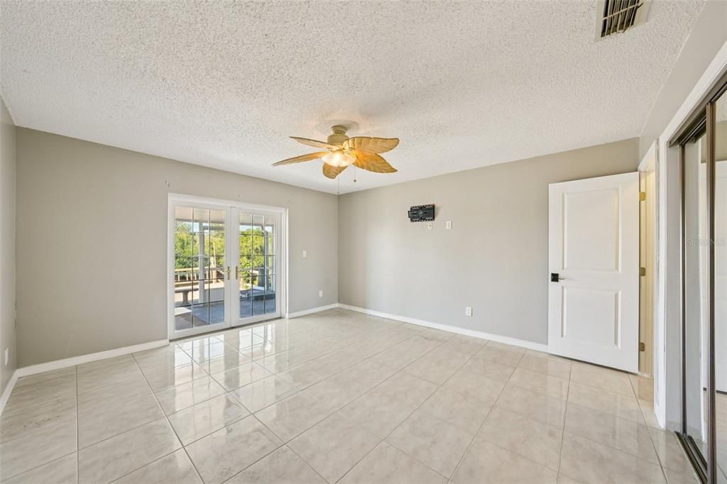 待售: $425,000 (3 贝兹, 2 浴室, 2275 平方英尺)