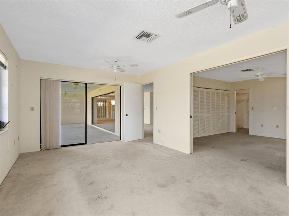 待售: $325,000 (2 贝兹, 2 浴室, 1794 平方英尺)