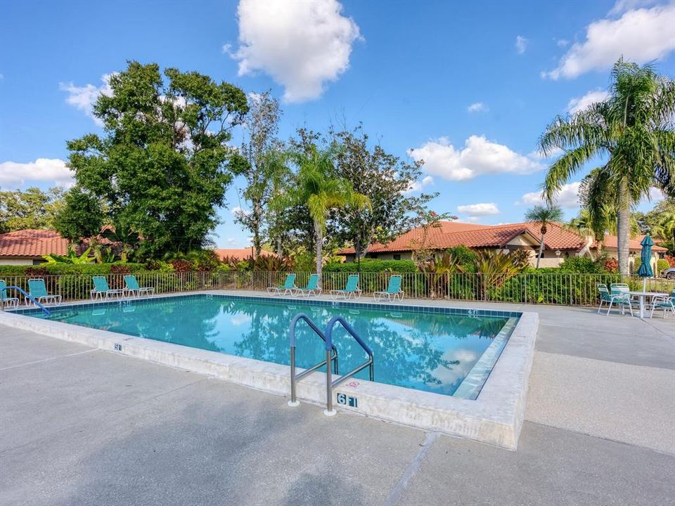 待售: $325,000 (2 贝兹, 2 浴室, 1794 平方英尺)