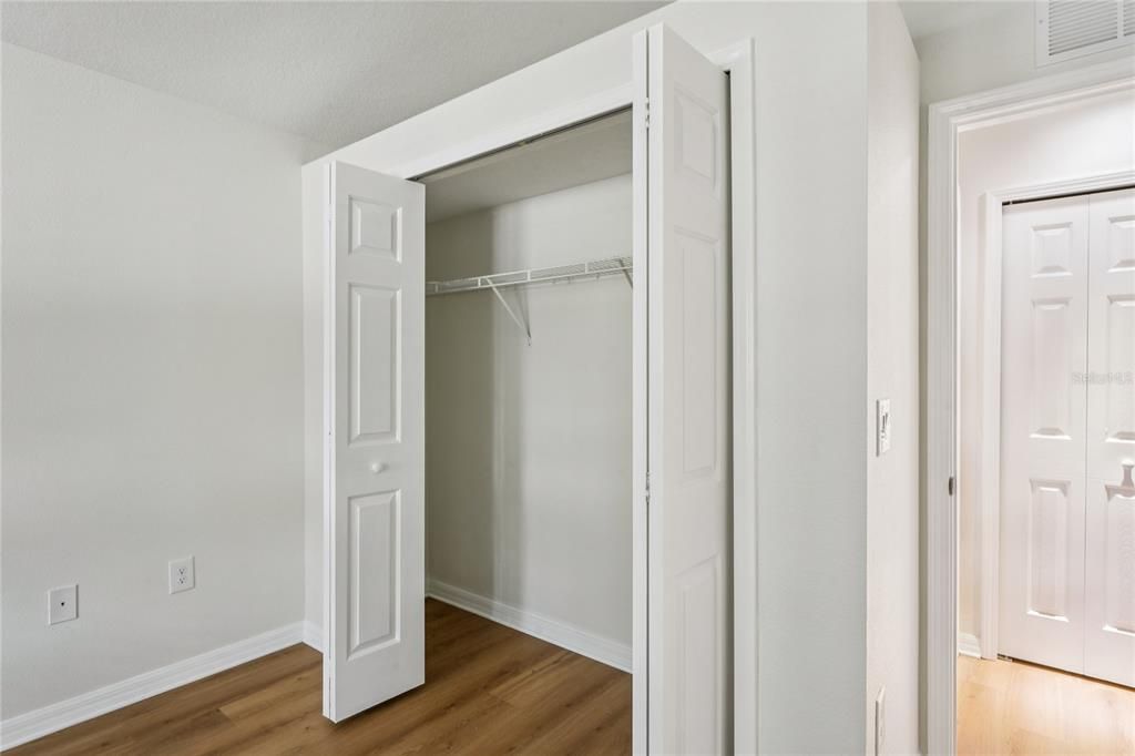 待售: $329,900 (2 贝兹, 2 浴室, 1614 平方英尺)