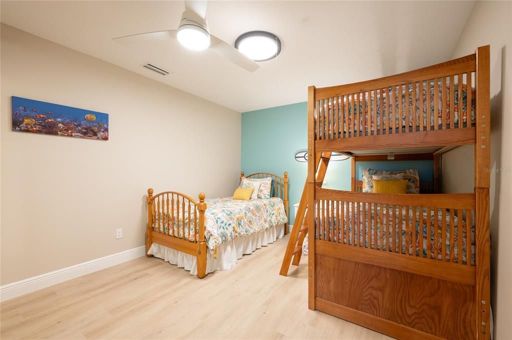 For Sale: $1,375,000 (3 beds, 2 baths, 1602 Square Feet)