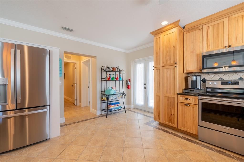 For Sale: $1,375,000 (3 beds, 2 baths, 1602 Square Feet)