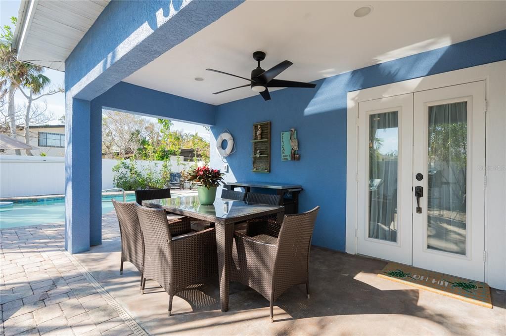 For Sale: $1,375,000 (3 beds, 2 baths, 1602 Square Feet)