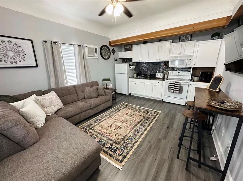 En Renta: $1,900 (1 camas, 1 baños, 600 Pies cuadrados)