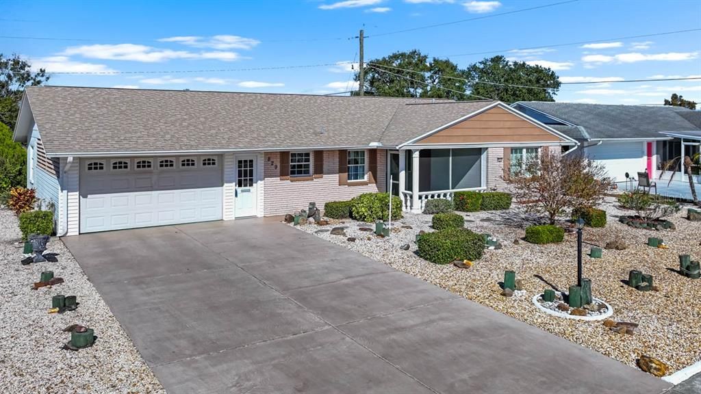 На продажу: $225,000 (2 спален, 2 ванн, 1393 Квадратных фут)