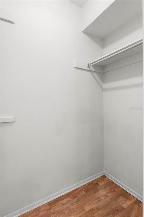 На продажу: $225,000 (2 спален, 2 ванн, 1393 Квадратных фут)