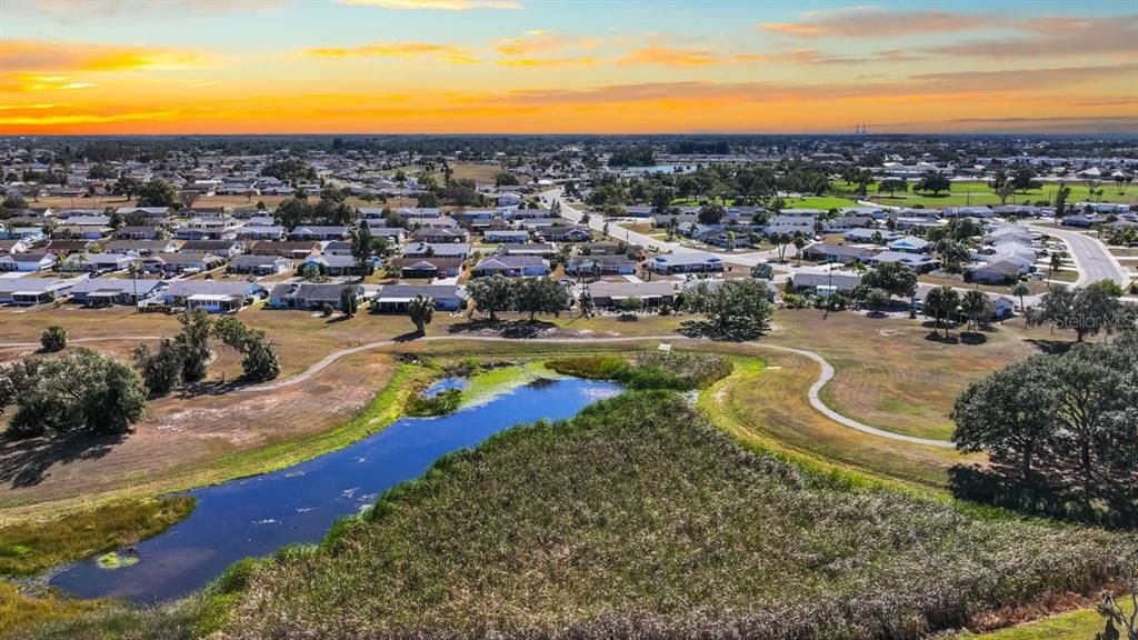 На продажу: $225,000 (2 спален, 2 ванн, 1393 Квадратных фут)