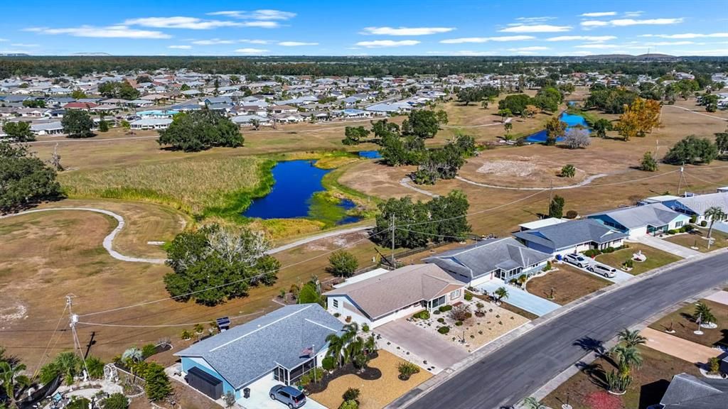 На продажу: $225,000 (2 спален, 2 ванн, 1393 Квадратных фут)