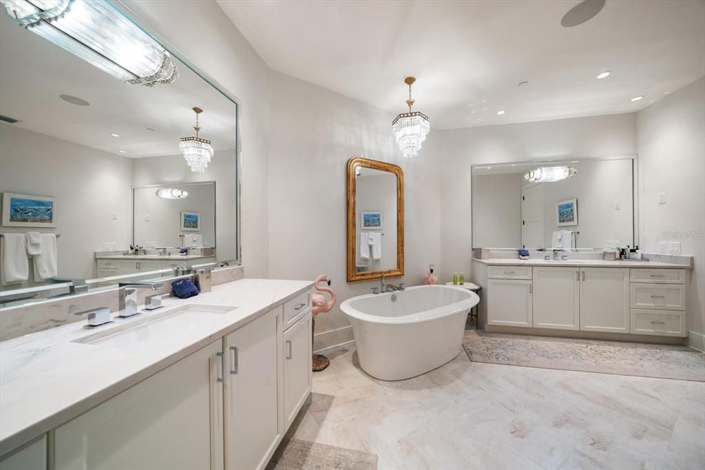 For Sale: $4,250,000 (3 beds, 3 baths, 3680 Square Feet)