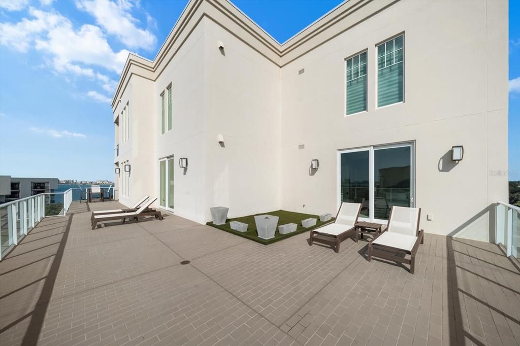 For Sale: $4,250,000 (3 beds, 3 baths, 3680 Square Feet)