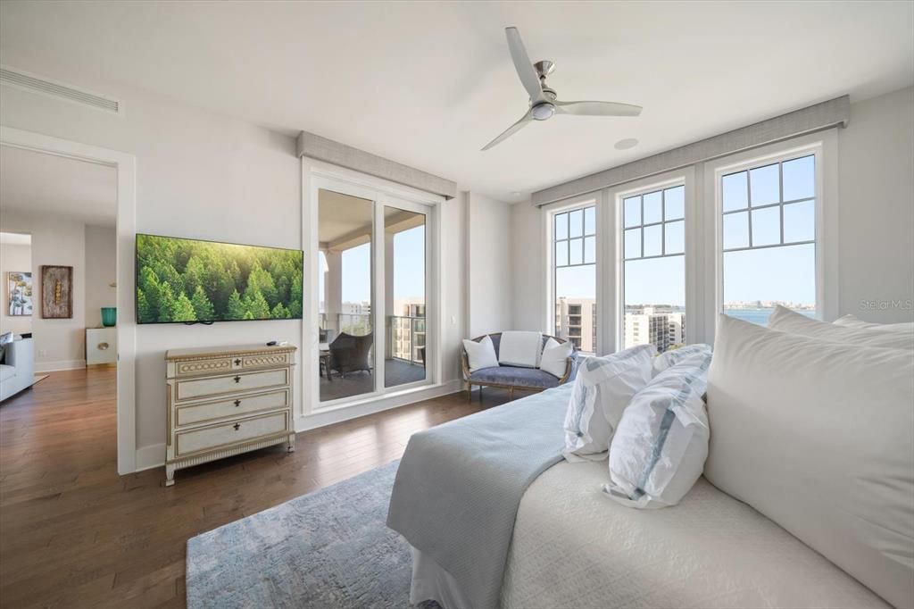 For Sale: $4,250,000 (3 beds, 3 baths, 3680 Square Feet)