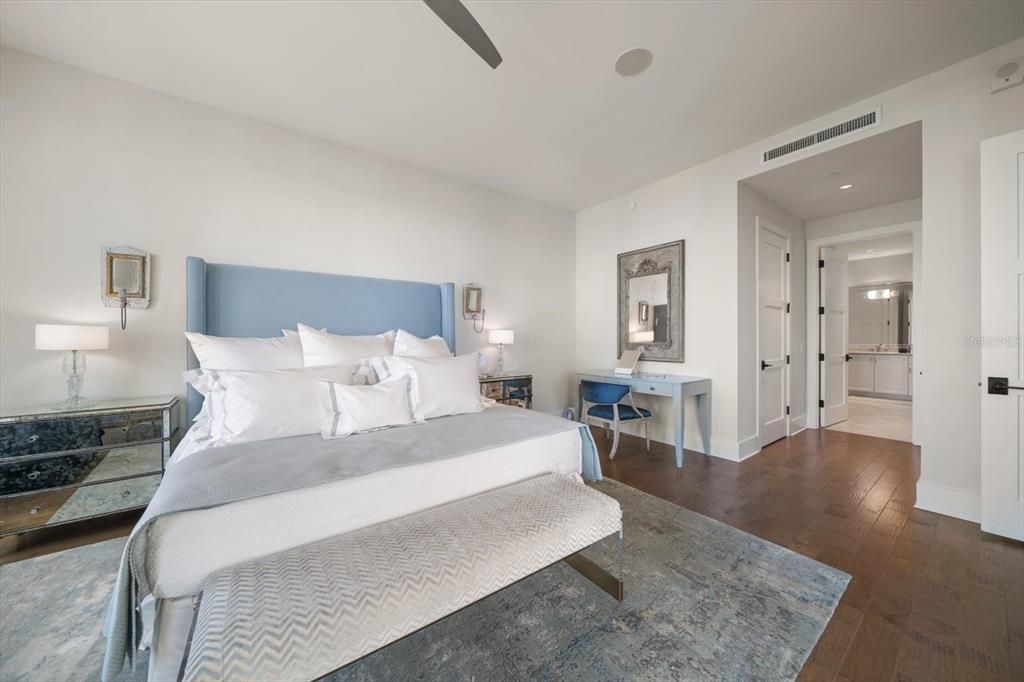 For Sale: $4,250,000 (3 beds, 3 baths, 3680 Square Feet)