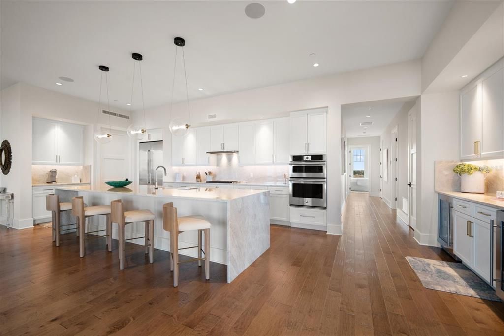 For Sale: $4,250,000 (3 beds, 3 baths, 3680 Square Feet)