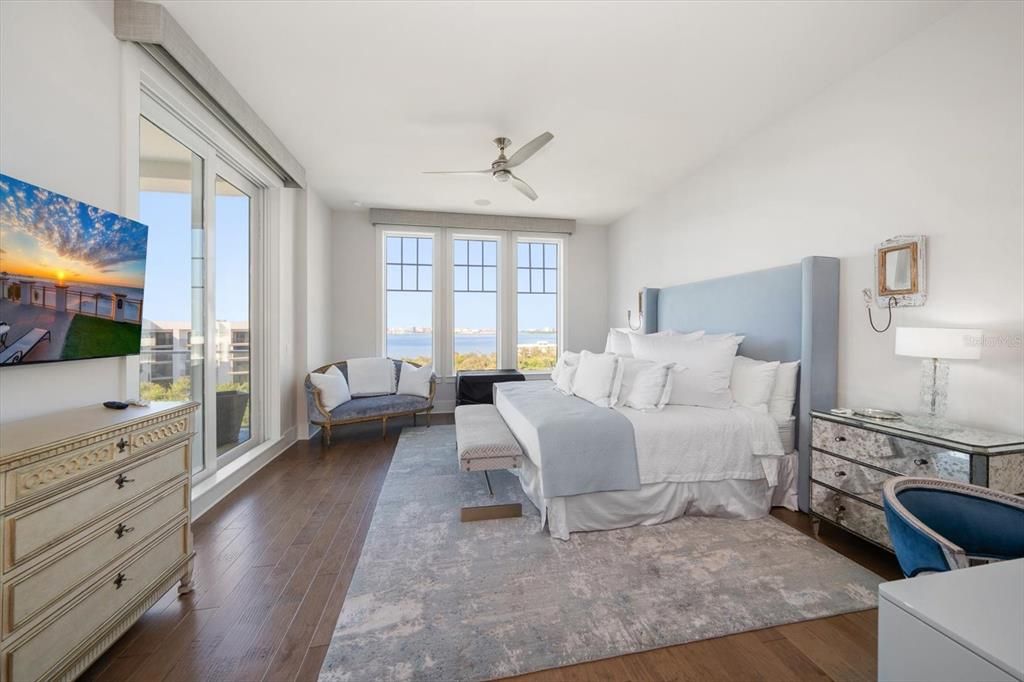 For Sale: $4,250,000 (3 beds, 3 baths, 3680 Square Feet)